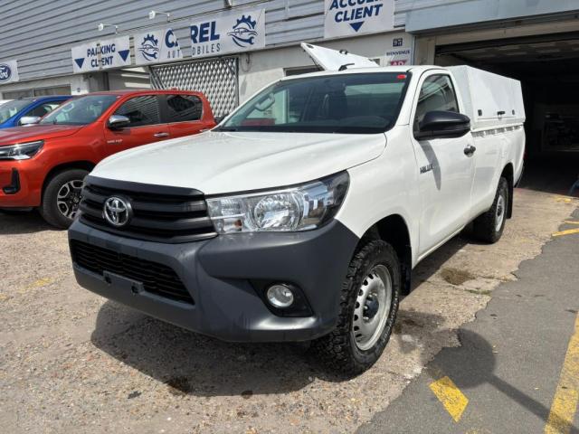 Toyota Hilux image 6