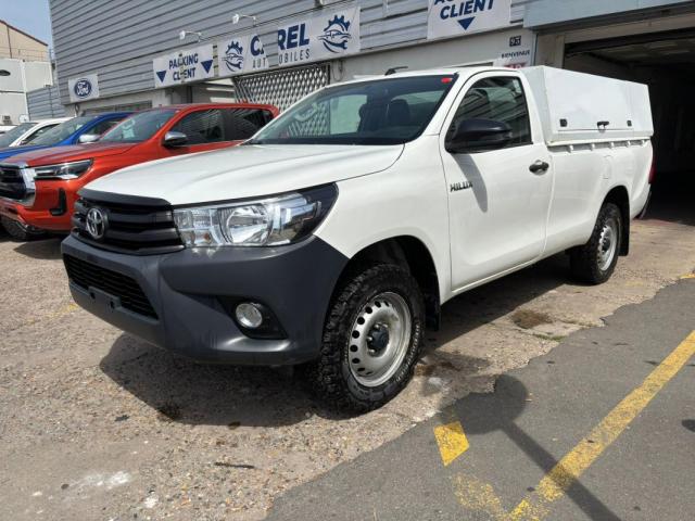 Toyota Hilux image 5