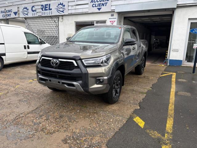 Toyota Hilux image 2