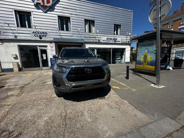 Toyota Hilux image 5