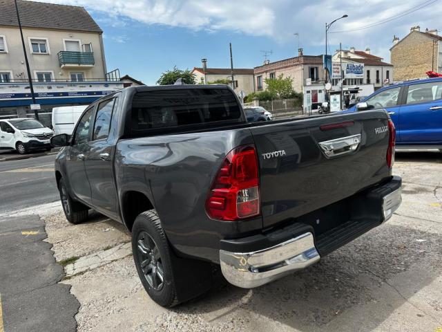 Toyota Hilux image 9