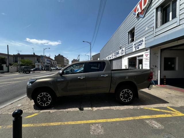 Toyota Hilux image 4