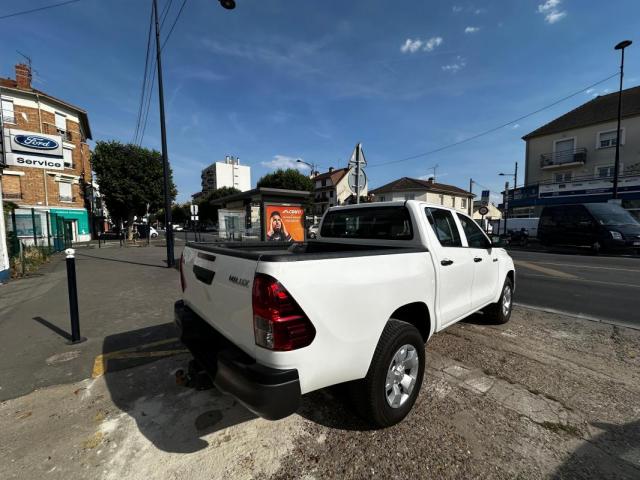 Toyota Hilux image 9