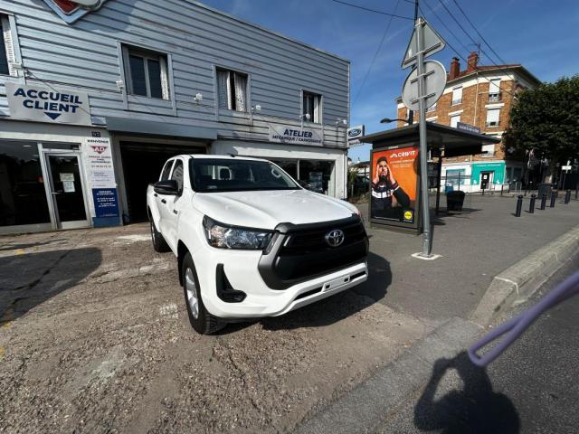Toyota Hilux image 5