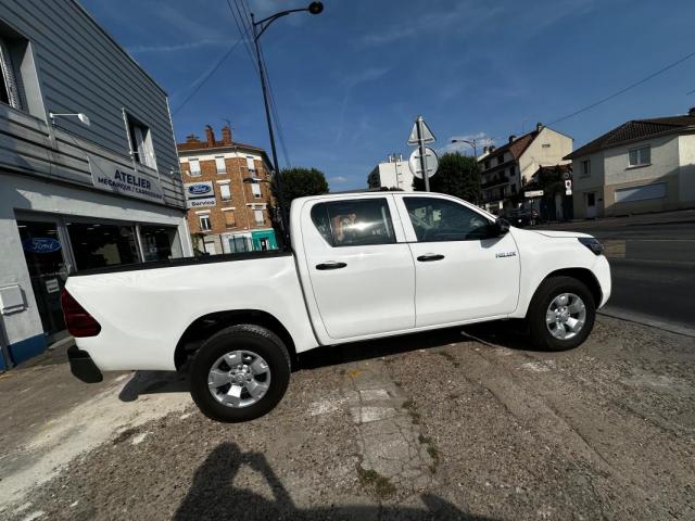 Toyota Hilux image 1