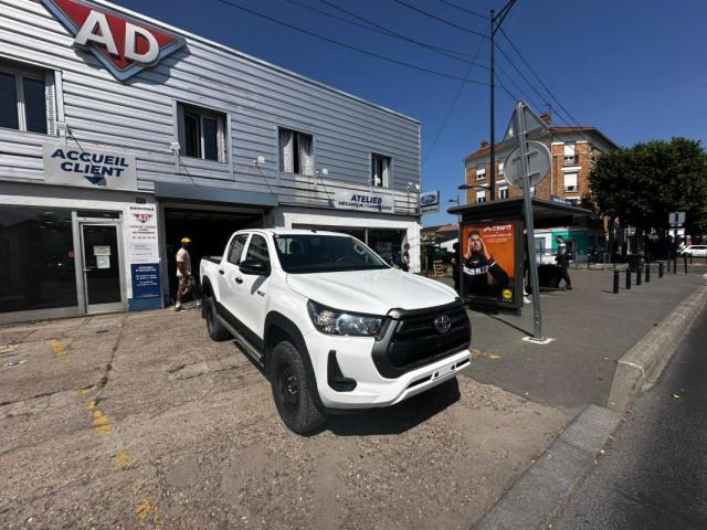 Toyota Hilux image 1
