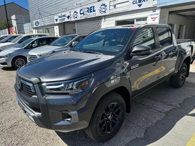 Toyota Hilux image 1