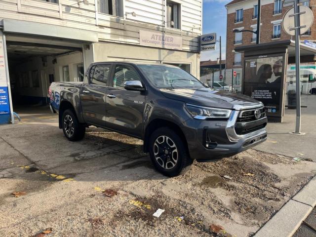 Toyota Hilux image 8