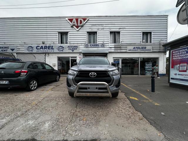Toyota Hilux image 1
