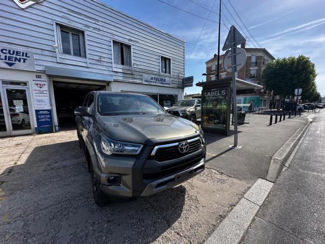 Toyota Hilux image 8