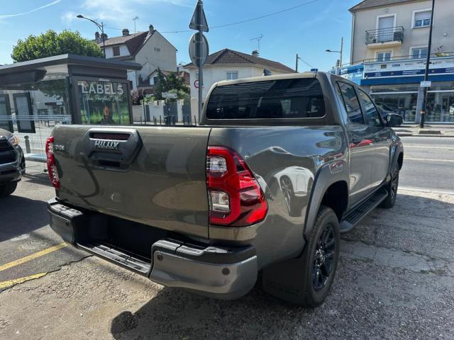 Toyota Hilux image 5