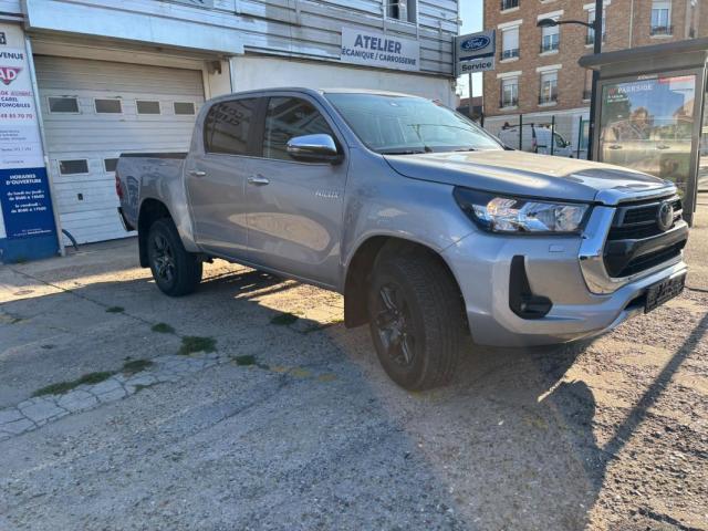Toyota Hilux image 6