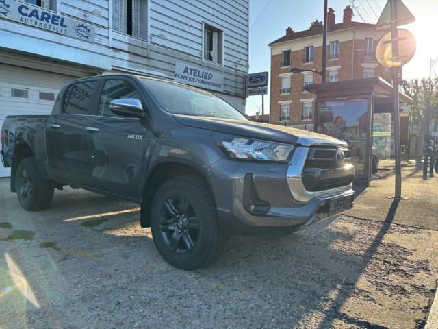 Toyota Hilux image 2
