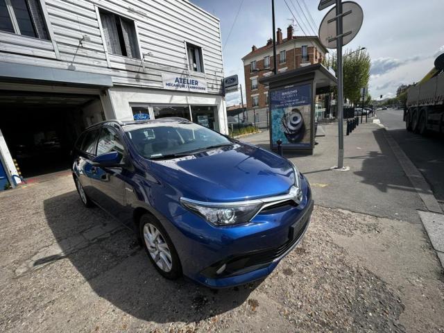 Toyota Auris image 4