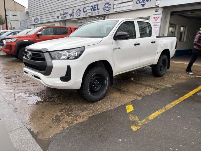 Toyota Hilux image 8