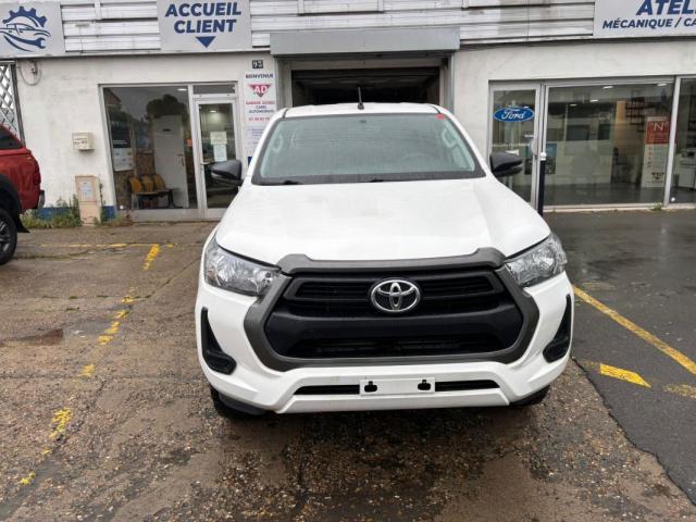 Toyota Hilux image 5