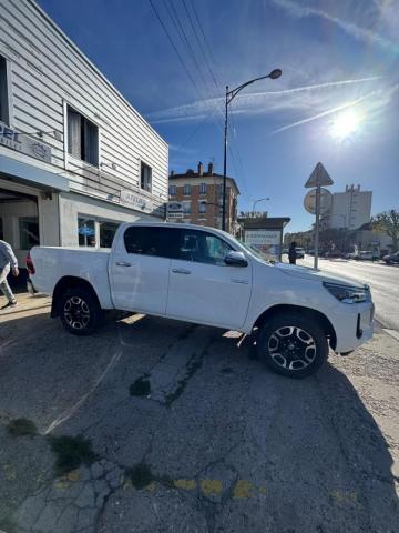 Toyota Hilux image 9
