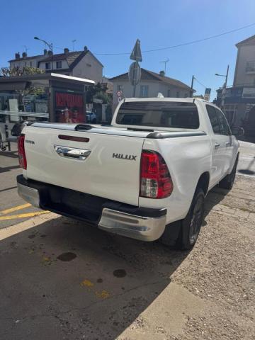 Toyota Hilux image 5