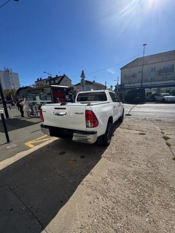 Toyota Hilux image 6