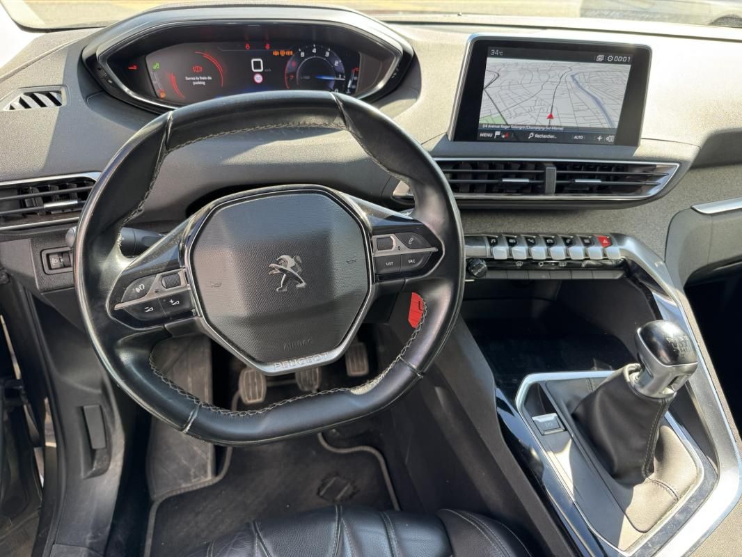 Peugeot 3008 à Champigny Sur Marne – photo 1