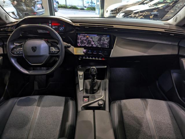 Peugeot 308 image 2