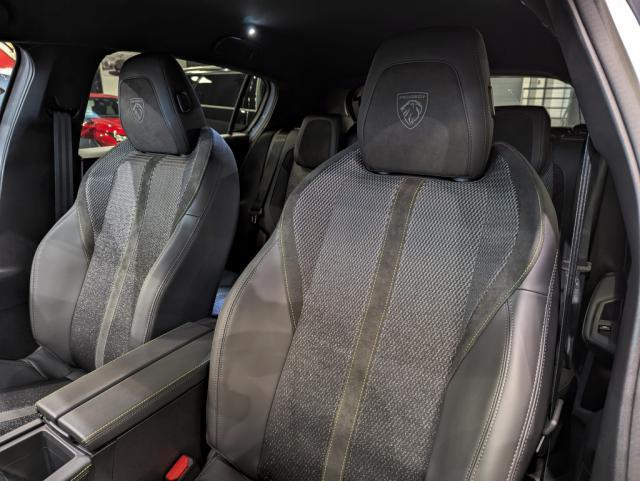 Peugeot 308 image 9