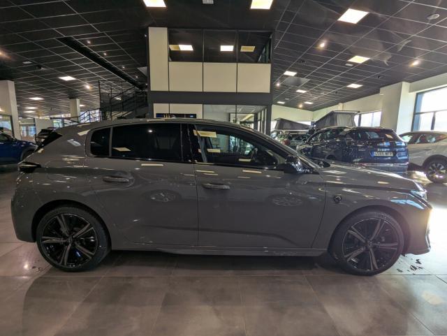 Peugeot 308 image 2
