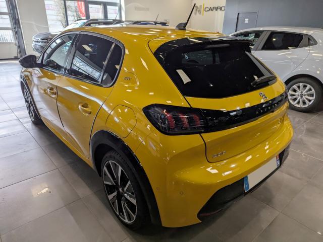 Peugeot 208 image 1