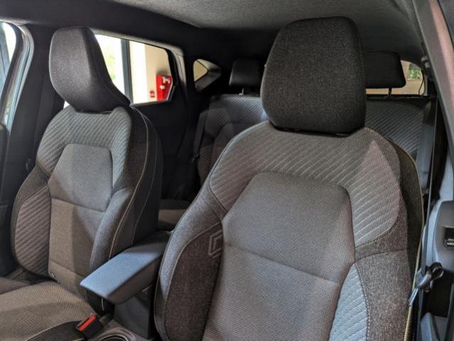 Renault Captur image 1