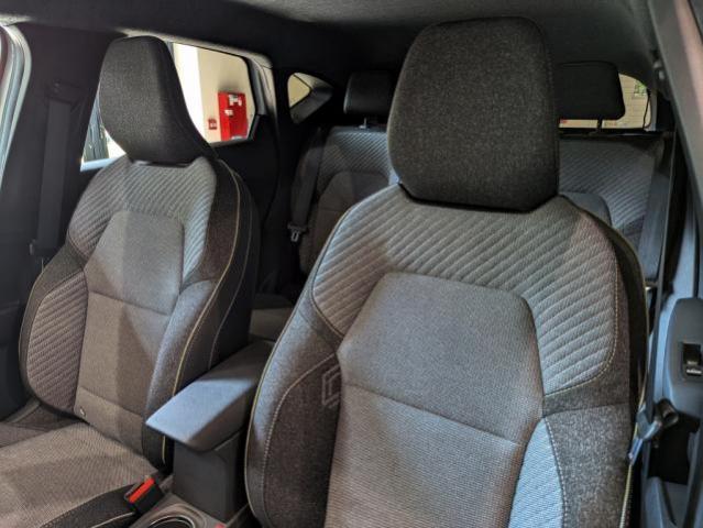Renault Captur image 1