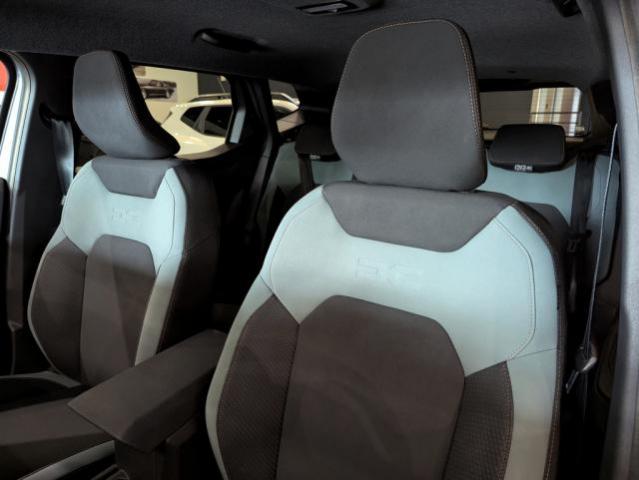 Dacia Duster image 8