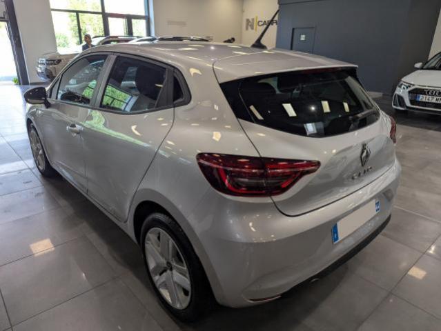 Renault Clio image 2