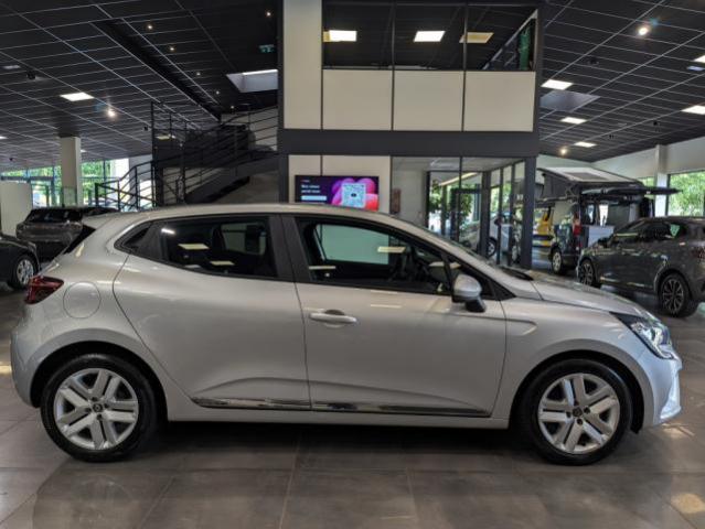 Renault Clio image 9