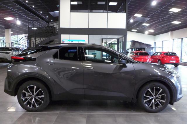 Toyota C-Hr image 9