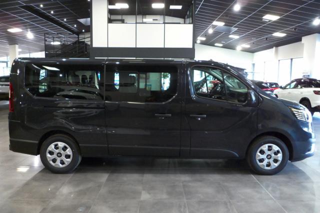 Renault Trafic image 8