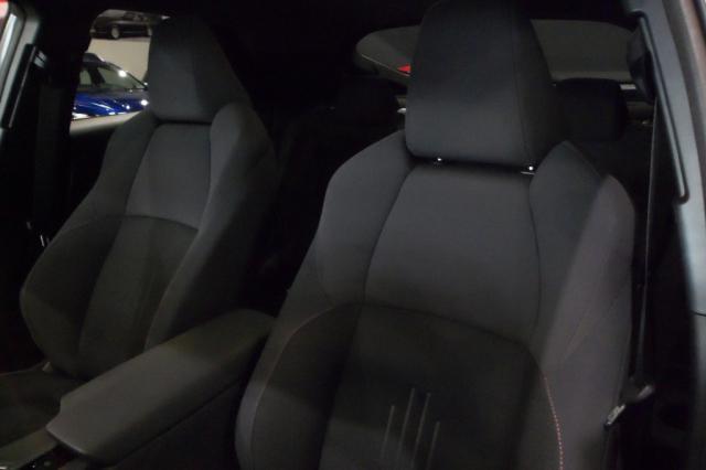 Toyota C-Hr image 6