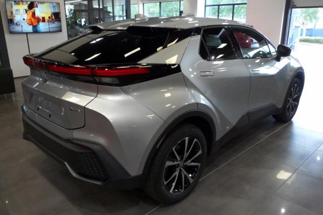 Toyota C-Hr image 8