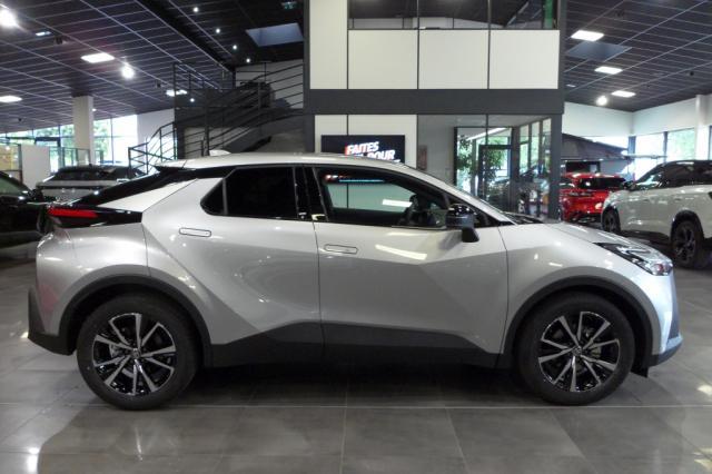 Toyota C-Hr image 2