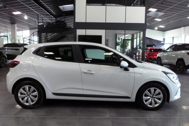 Renault Clio image 8