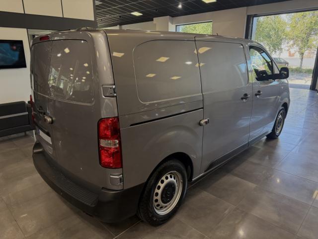 Citroen Jumpy image 3