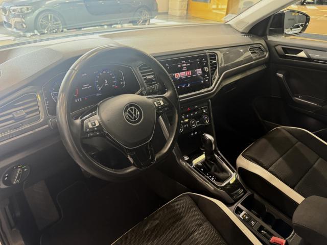Volkswagen T-Roc image 2