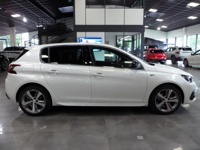 Peugeot 308 image 6