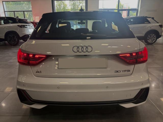 Audi A1 Sportback image 1