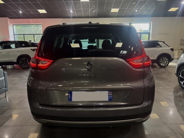 Renault Grand Scénic image 9