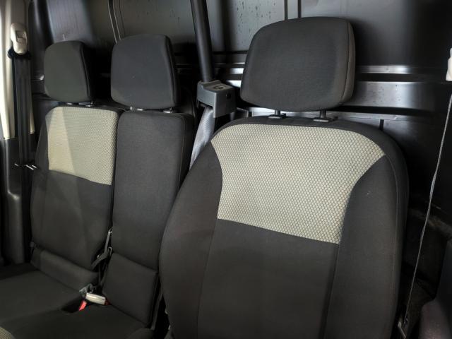 Renault Kangoo Express image 2