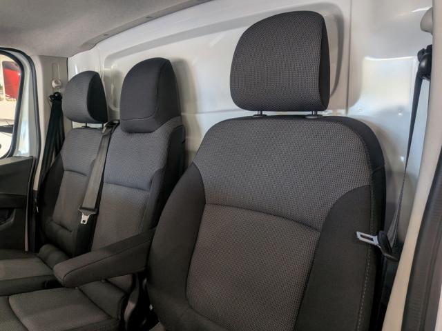Renault Trafic image 6