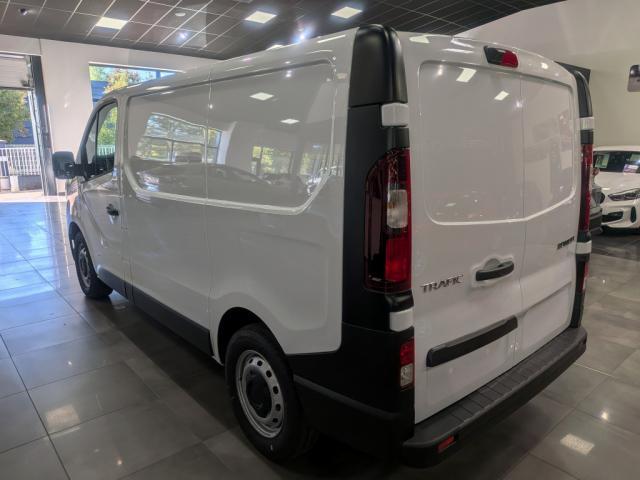 Renault Trafic image 1