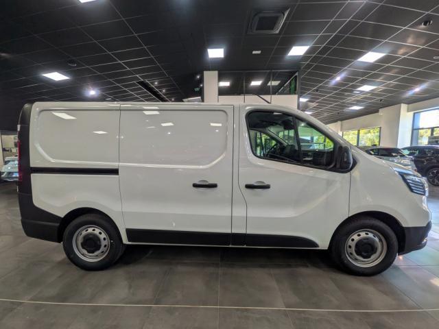 Renault Trafic image 3