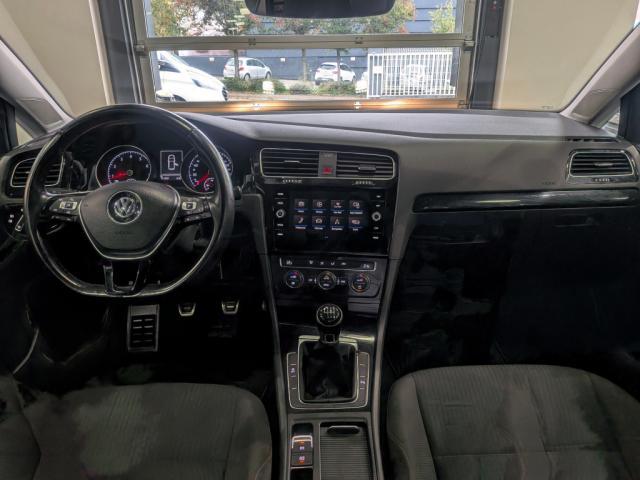 Volkswagen Golf image 5