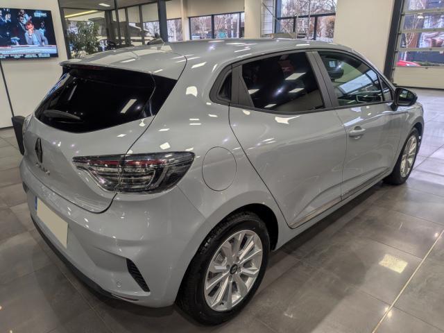 Renault Clio image 9